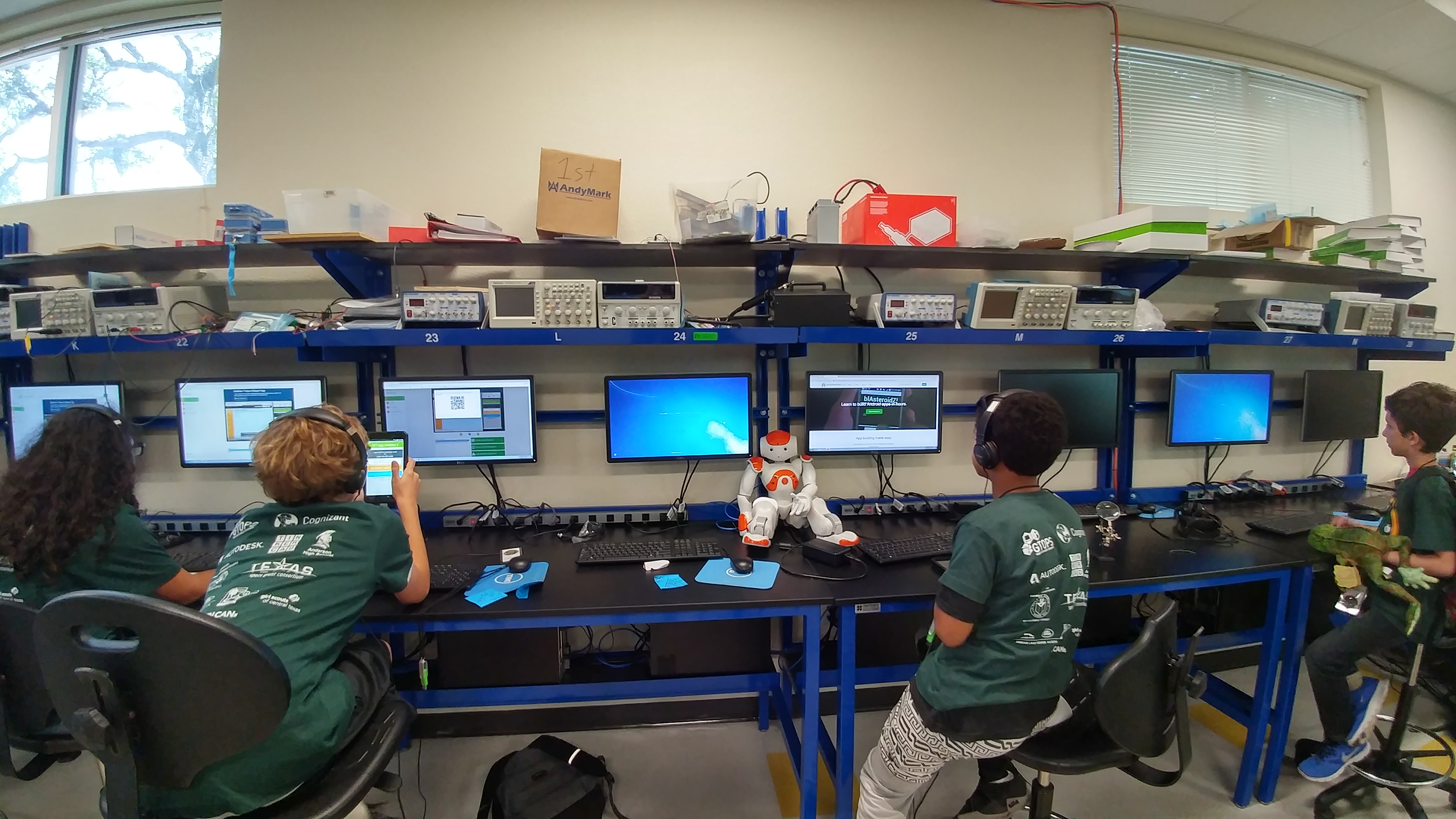 Techlab STEAM Scout Camp  Maker Picture